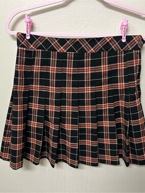 Plaid Pleated Mini Skirt Black and Red